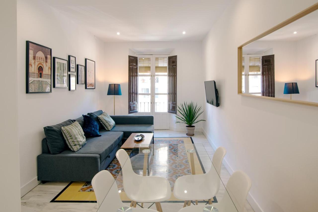 Granadi Apartamentos Granada Ngoại thất bức ảnh